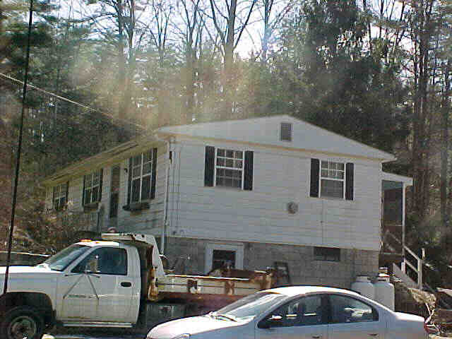 Building photograph for 145 FARNUM ROAD
